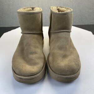 UGG Women's Classic Mini Boots 1016222 ~ Chestnut ~ Size 8 Tan Pull On
